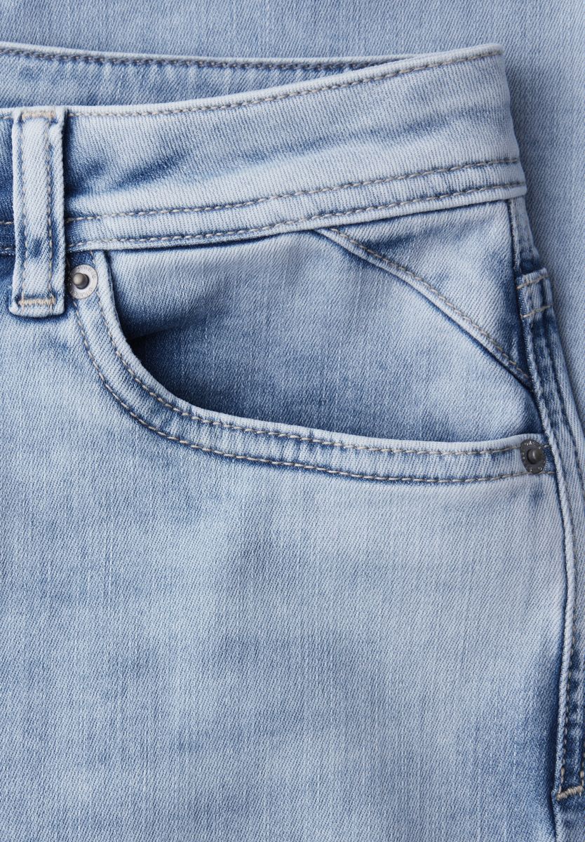 Bootcut Jeans