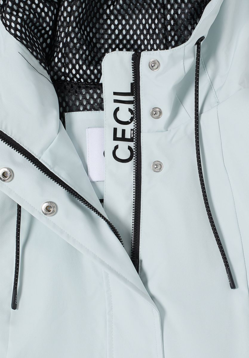 Windbreaker mit Hoodie