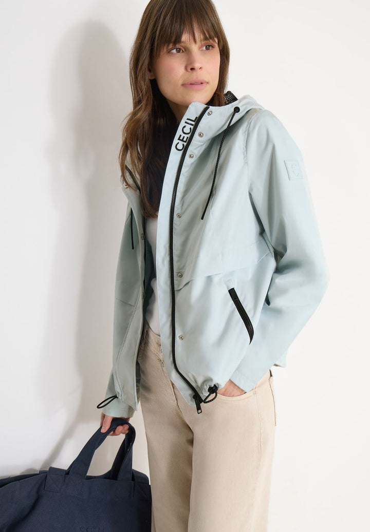 Windbreaker mit Hoodie