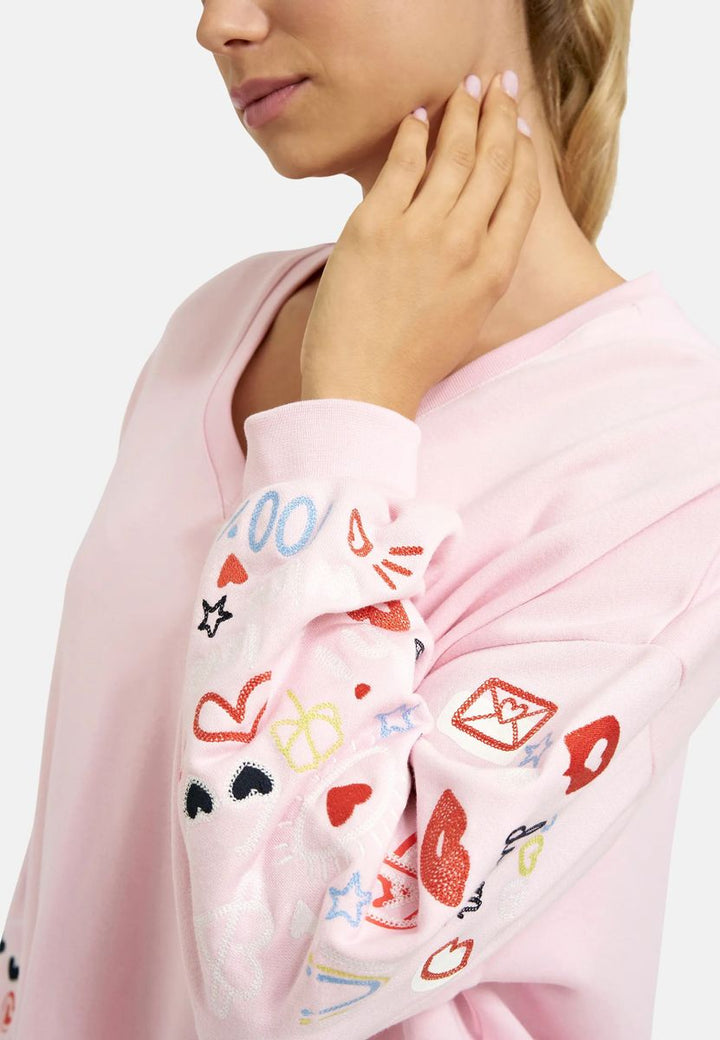 Oversize Sweatshirt Sleeve Embroidery