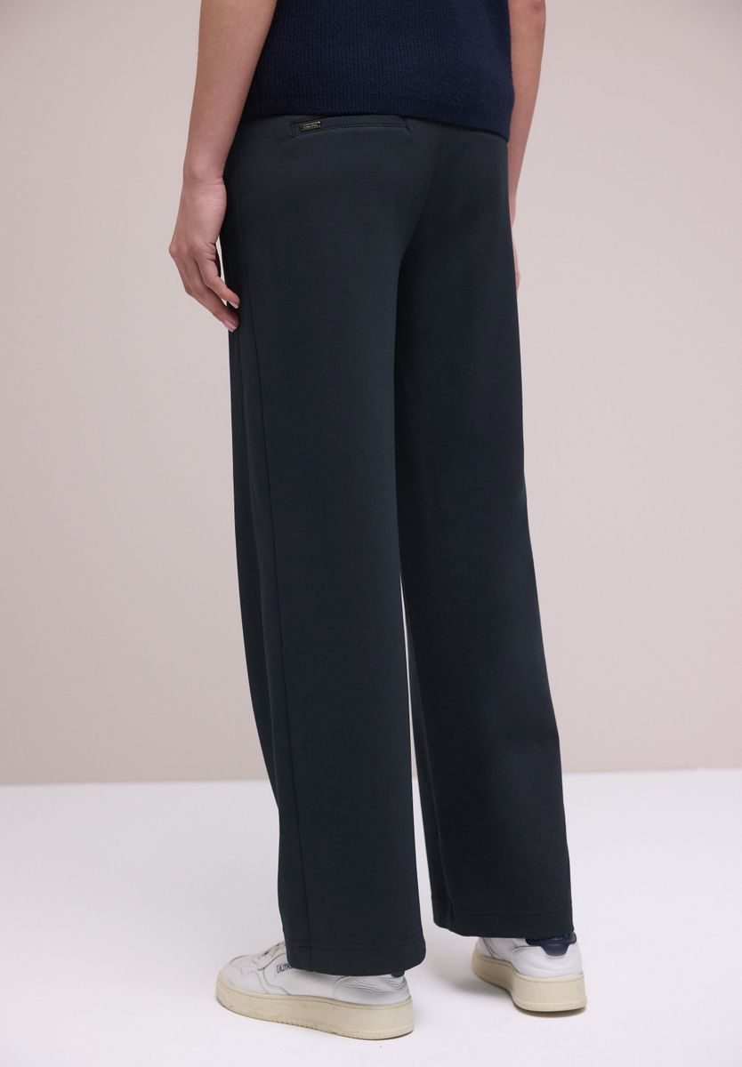 Wide Leg Hose