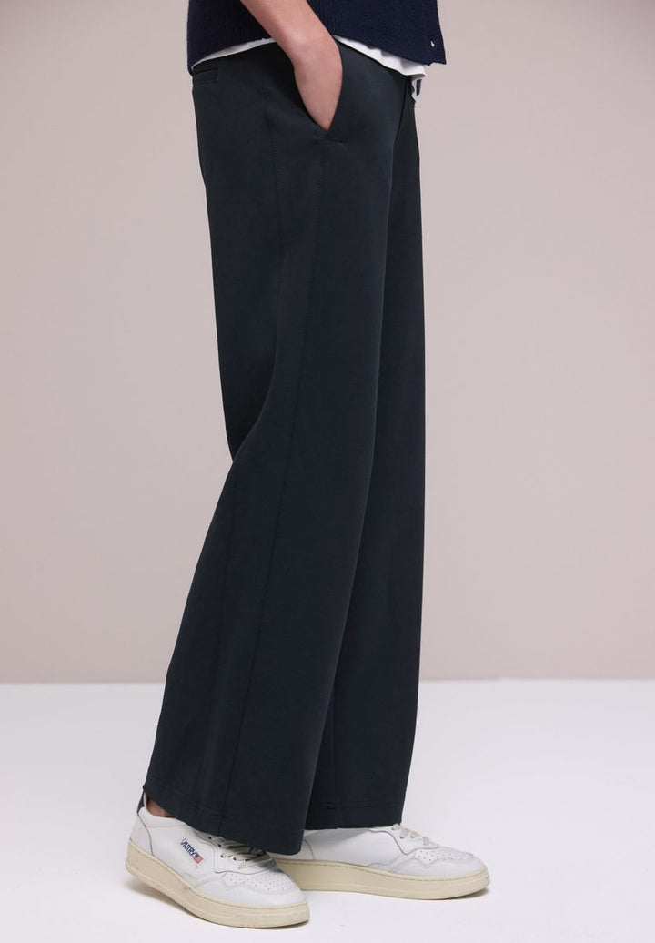 Wide Leg Hose