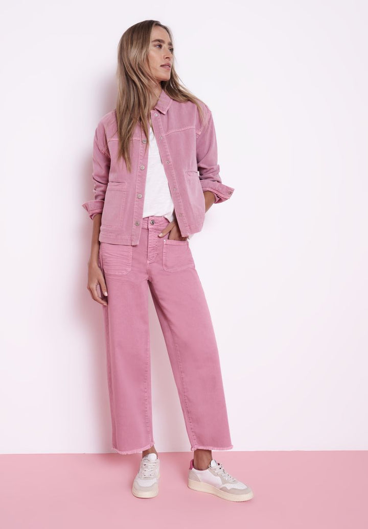 Straight Leg Jeans mit Saumdetail