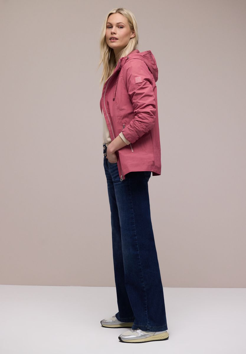 Jacke mit Kapuze und Zipper
