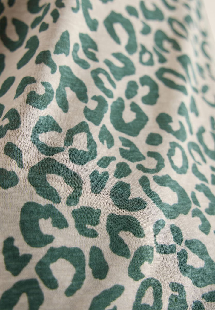 Shirt im Leinen-Look mit Leo-Print