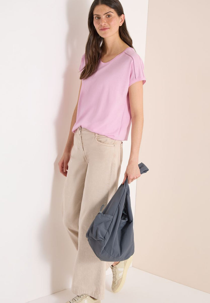 T-Shirt mit V-Neck und Spitzendetail