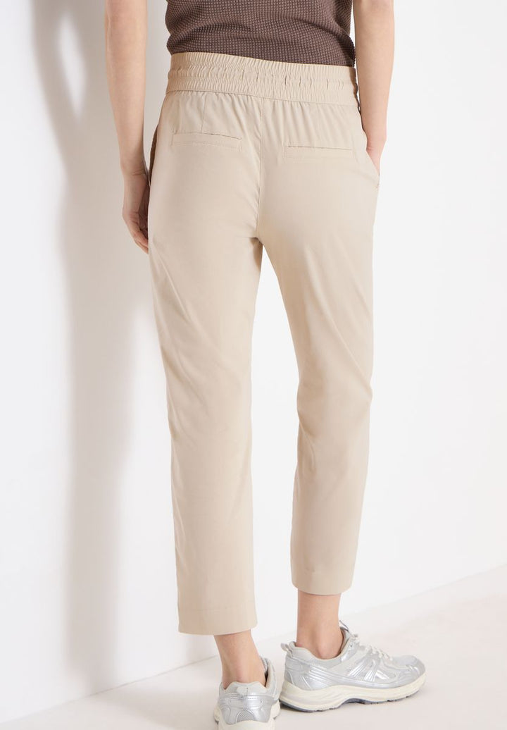 Mid Waist Slim Leg Hose im Casual Fit