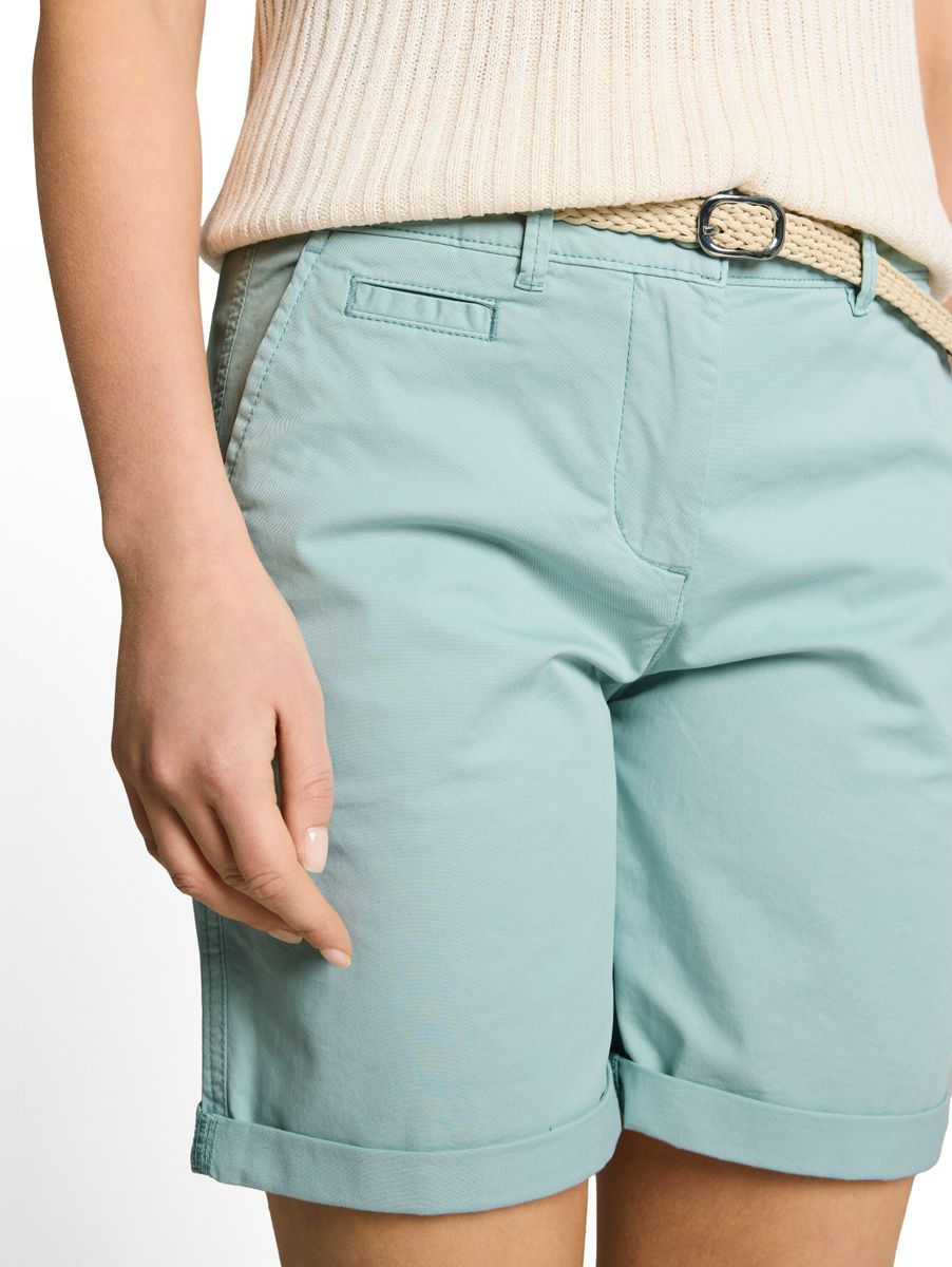Chino Bermuda Shorts mit Gürtel