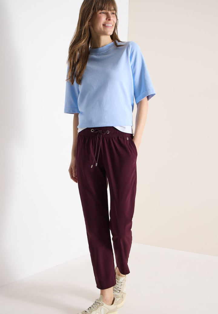 Mid Waist Slim Leg Hose im Casual Fit