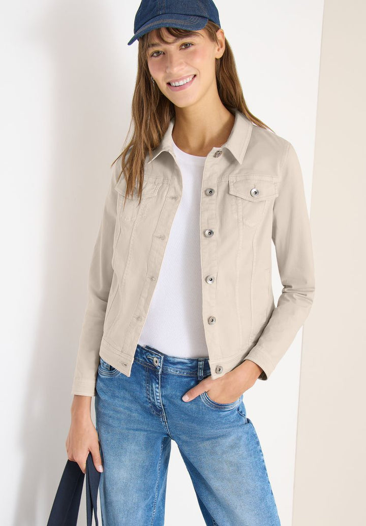 Jeansjacke mit Brusttaschen und Knöpfen