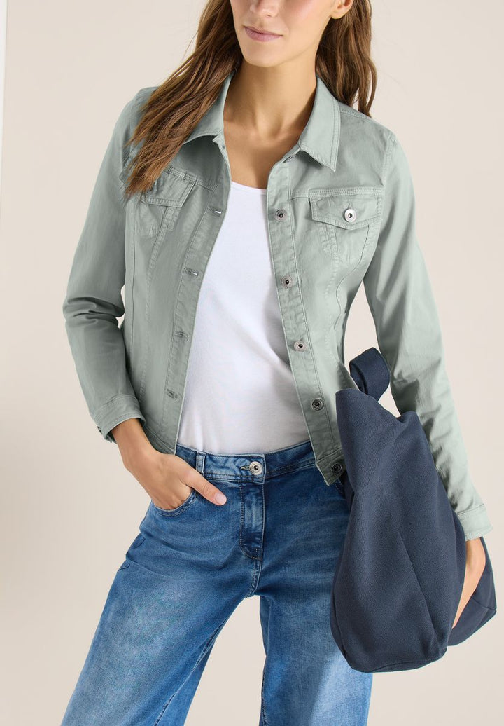 Jeansjacke mit Brusttaschen und Knöpfen