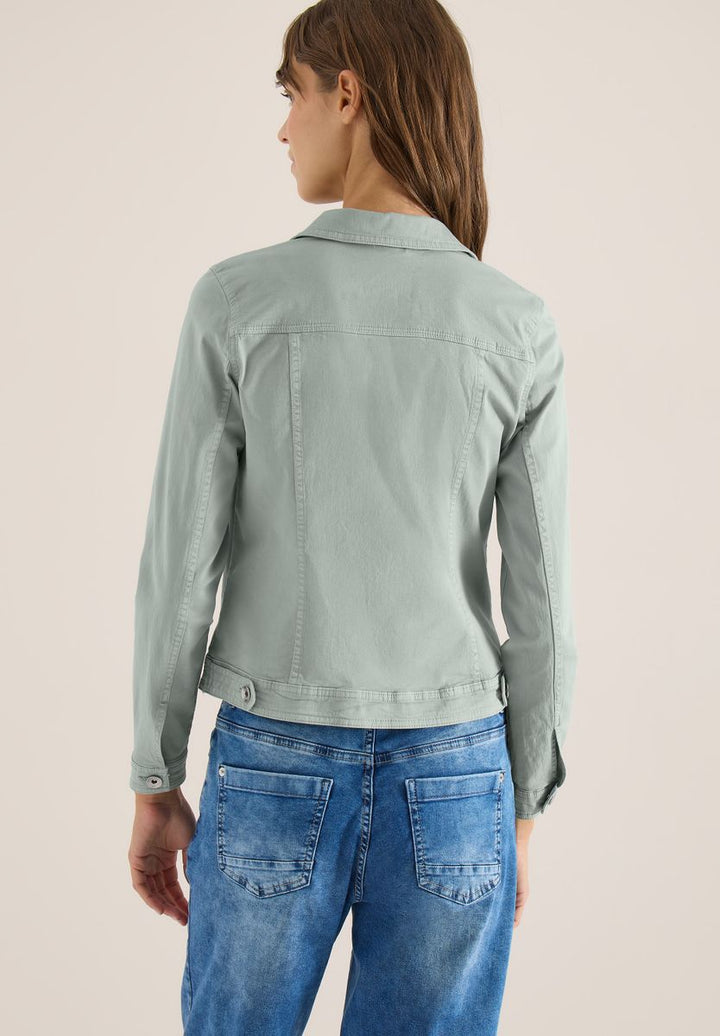 Jeansjacke mit Brusttaschen und Knöpfen