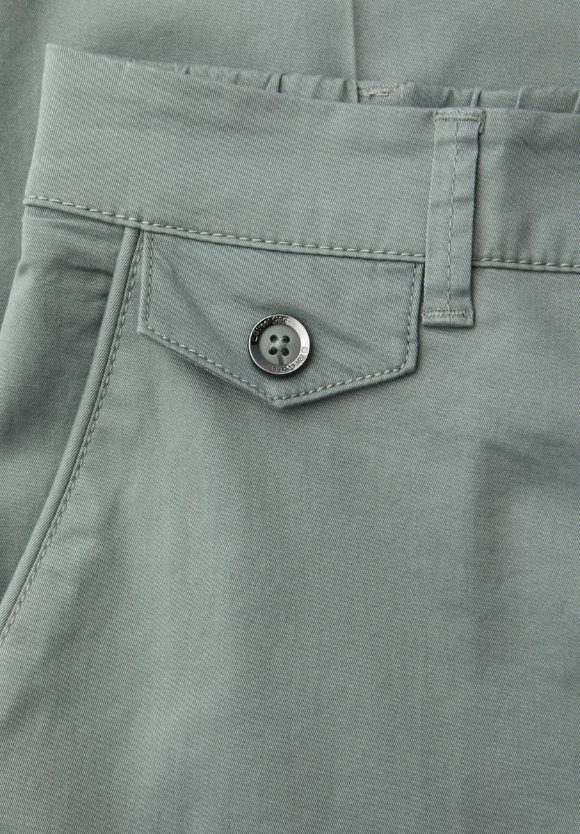 Chino im Casual Fit in softer Qualität