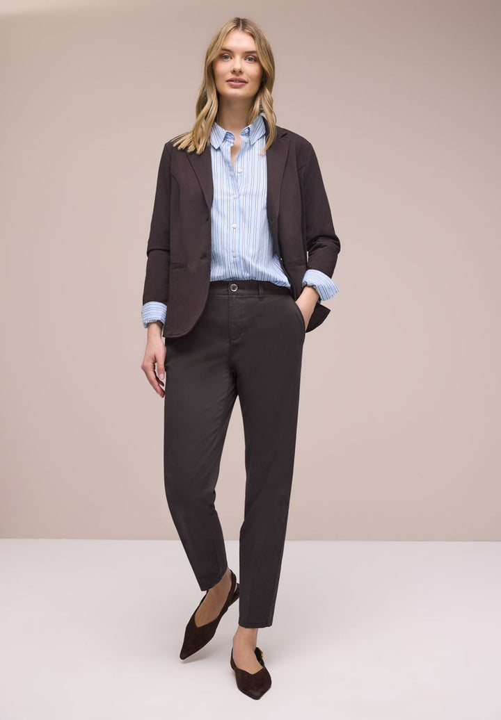 Chino im Casual Fit in softer Qualität