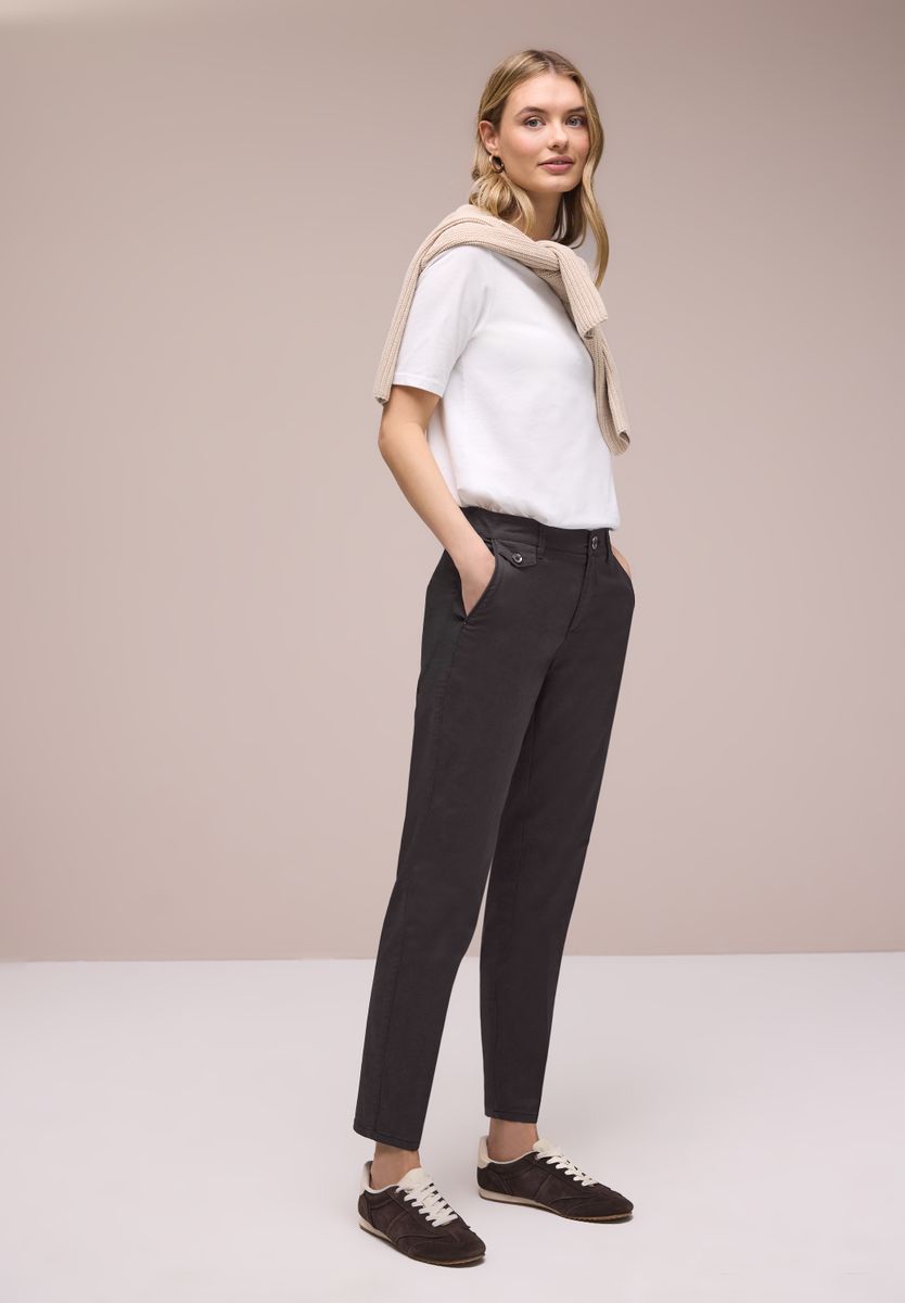 Chino im Casual Fit in softer Qualität