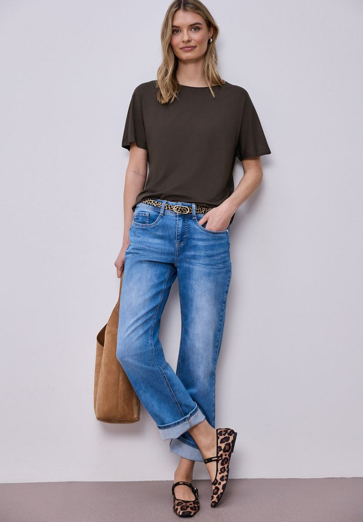 Basic T-Shirt mit Dropped Shoulders
