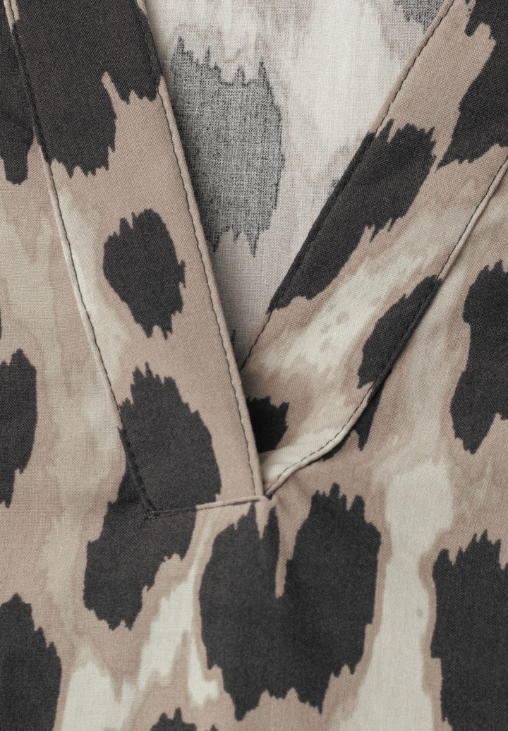 Bluse mit Split Neck und Animal Print