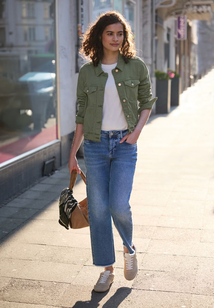 Jeansjacke mit Knöpfen im Cropped Fit
