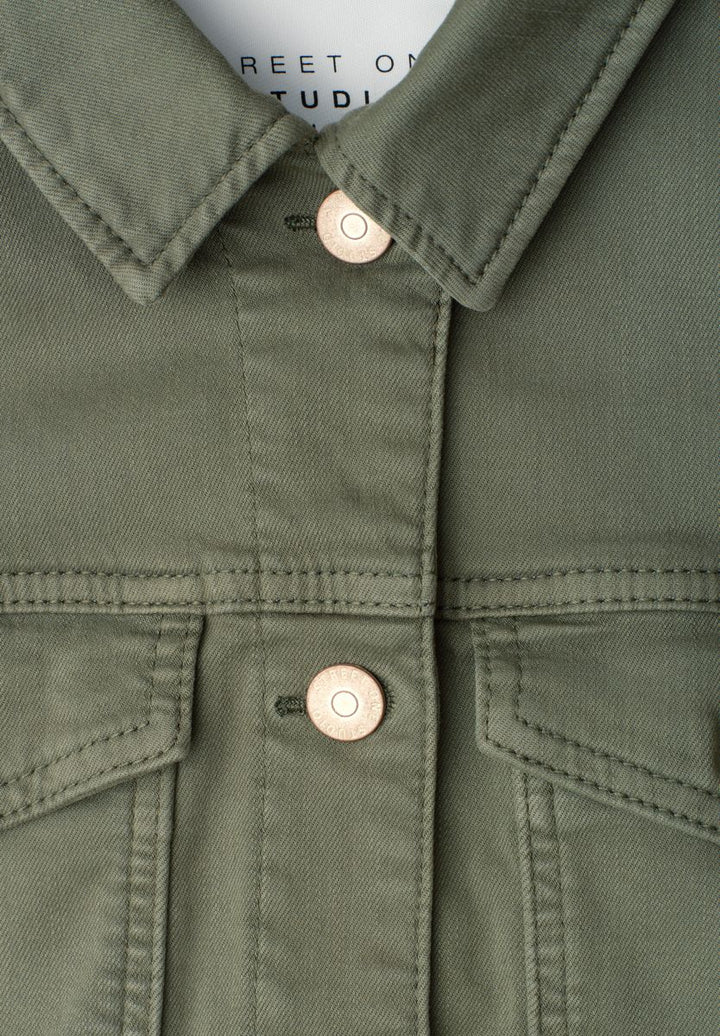 Jeansjacke mit Knöpfen im Cropped Fit