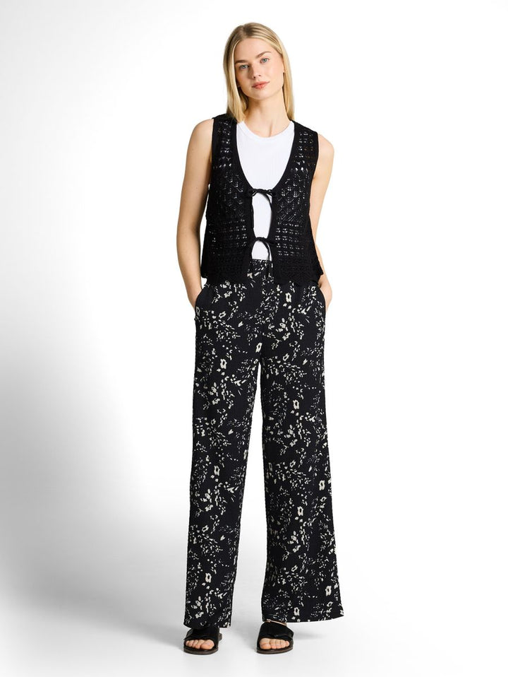 Crinkle Wide Leg Hose