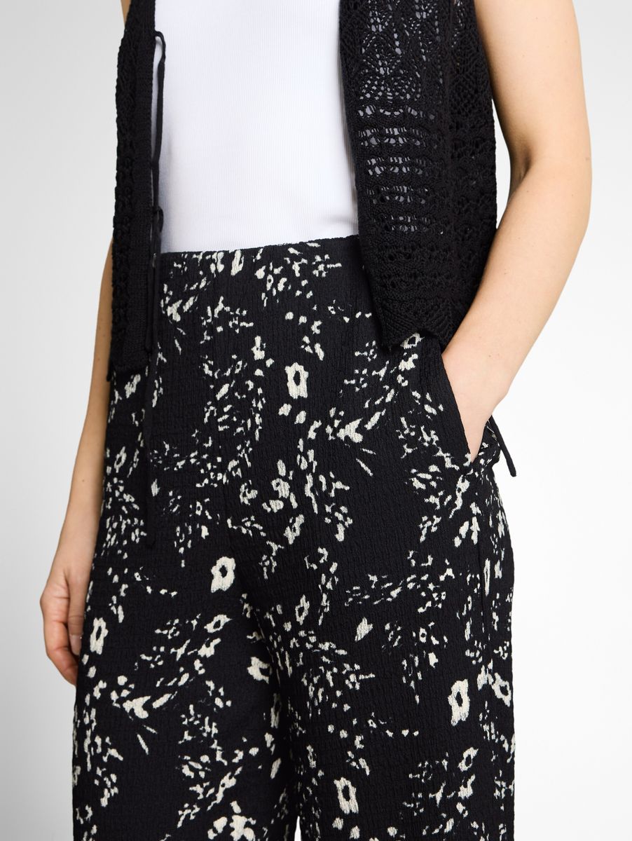 Crinkle Wide Leg Hose