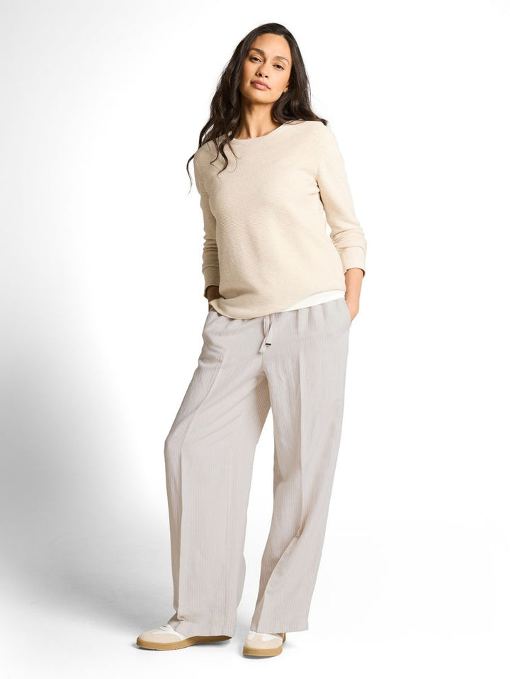 Loose Fit Hose mit Leinenanteil