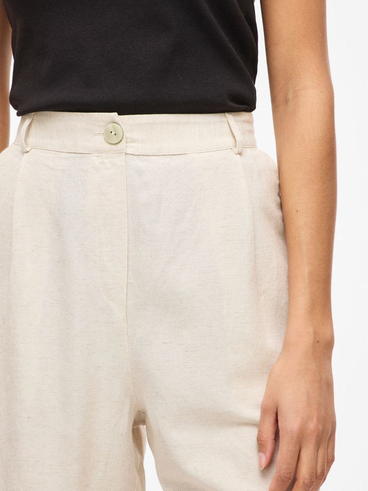 VIPRISILLA HW BERMUDA SHORTS/VOL - NOOS