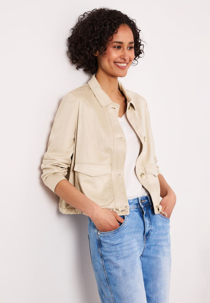 Jacke aus Velours mit Knopfleiste