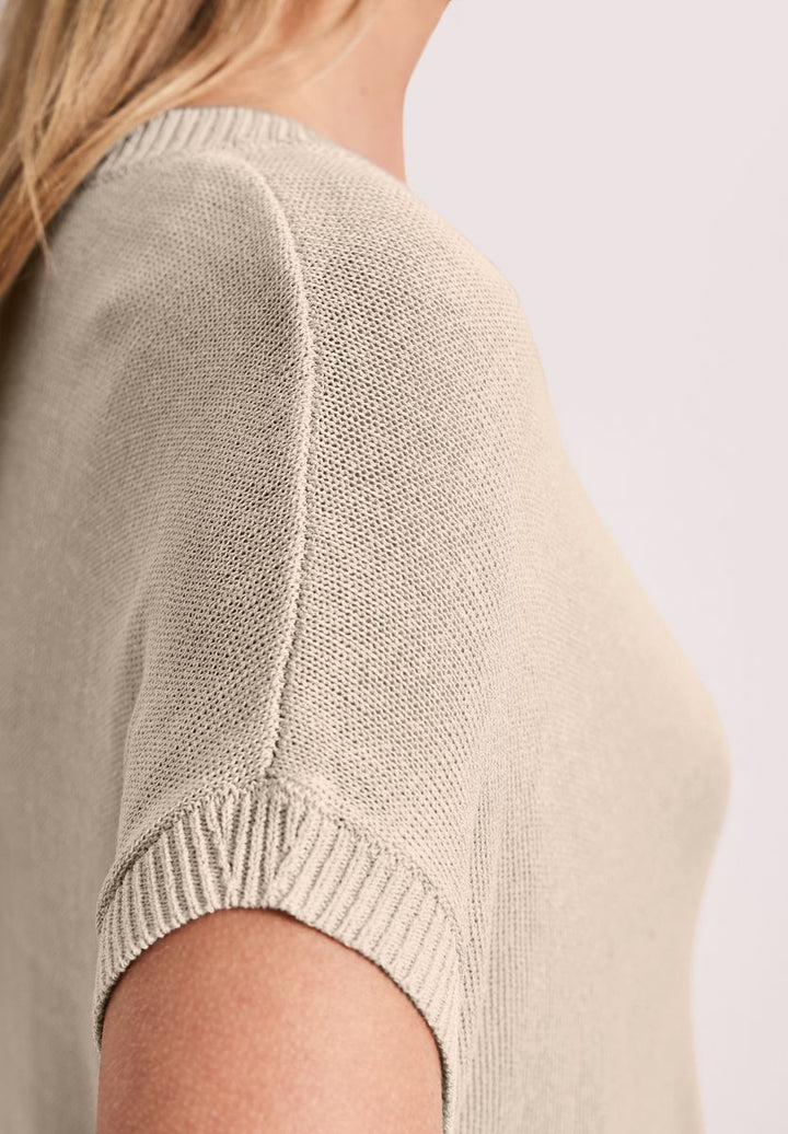 Pullover mit U-Boot-Ausschnitt