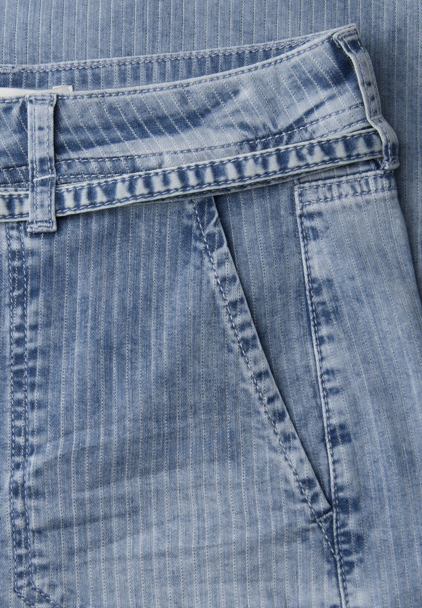 Mid Waist Wide Leg Jeans mit Streifen
