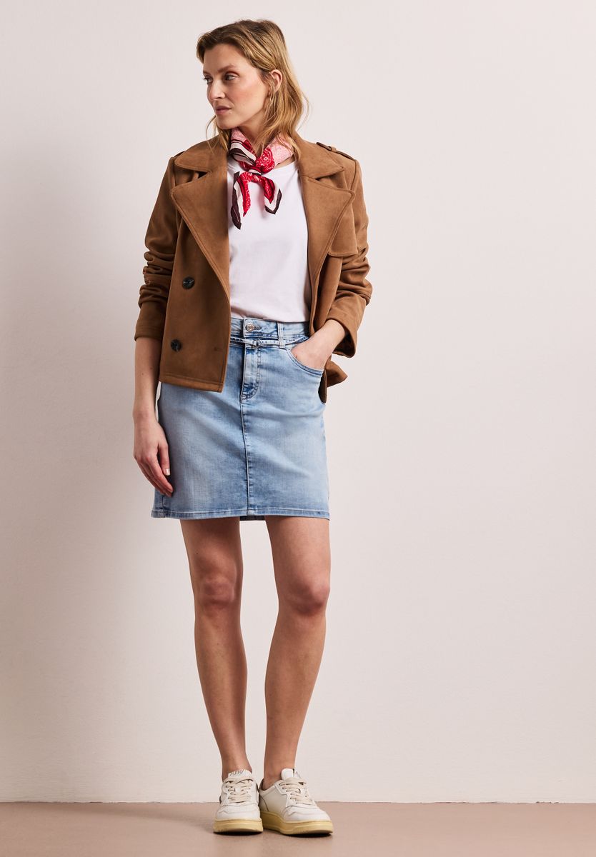 Knielanger Jeansrock mit Gürteldetail