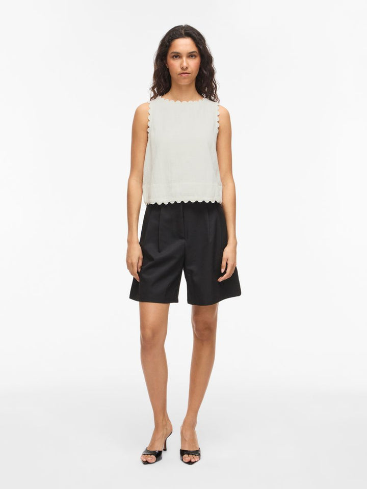 VIMINDY O-NECK S/L SCALLOP TOP