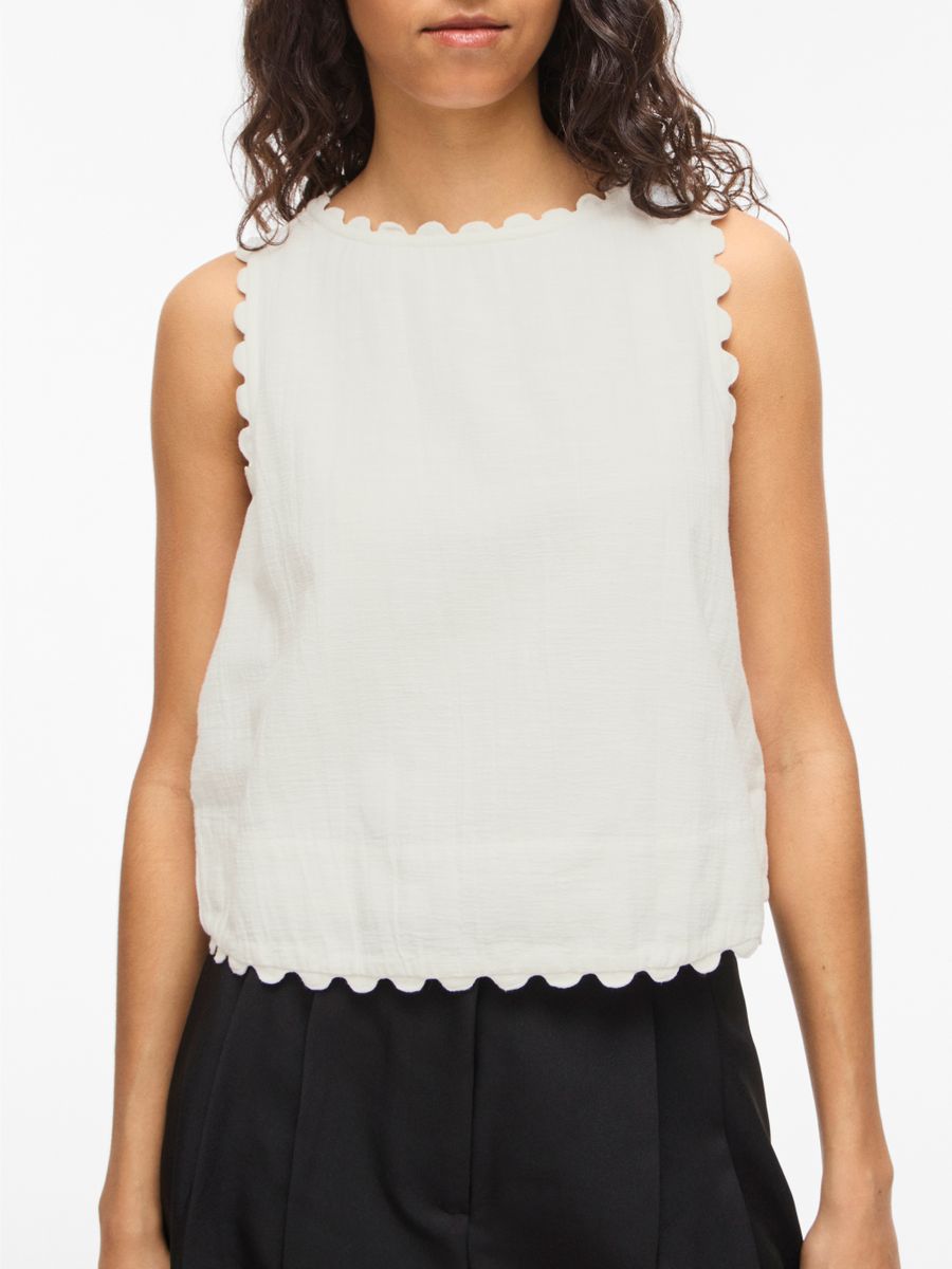VIMINDY O-NECK S/L SCALLOP TOP