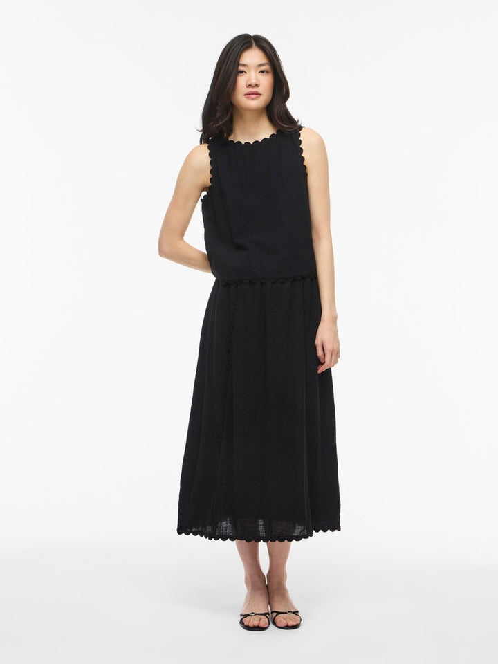 VIMINDY O-NECK S/L SCALLOP TOP