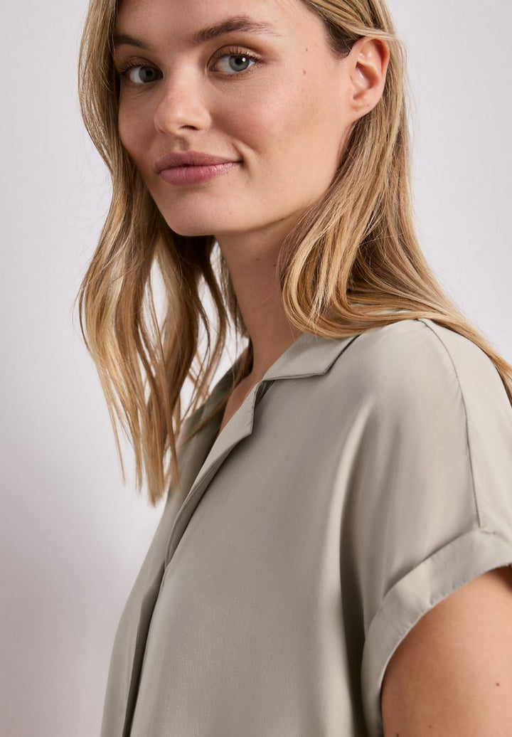 Dropped Shoulder Bluse mit Bowling-Kragen