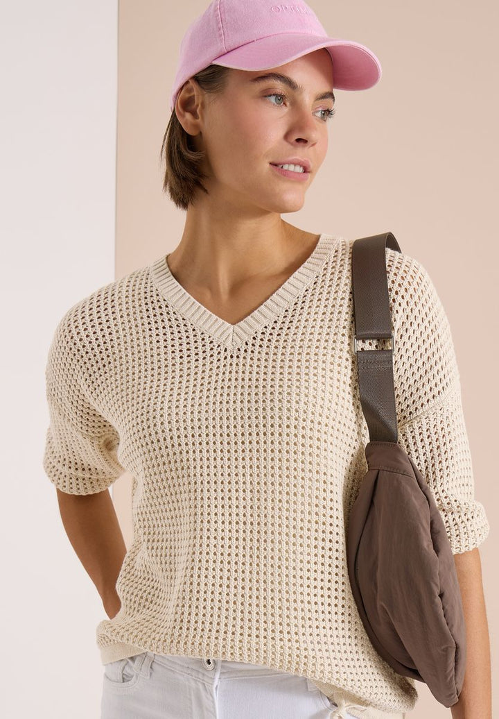 Kurzarm Pullover im Crochet-Look