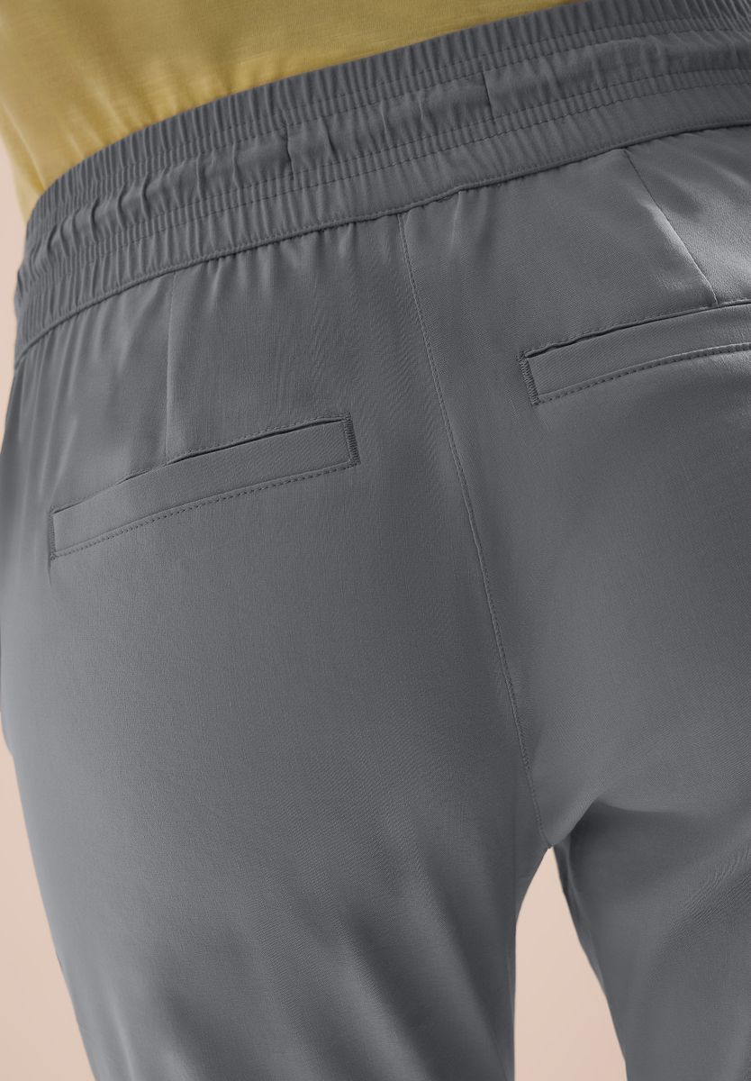 Mid Waist Slim Leg Hose im Casual Fit
