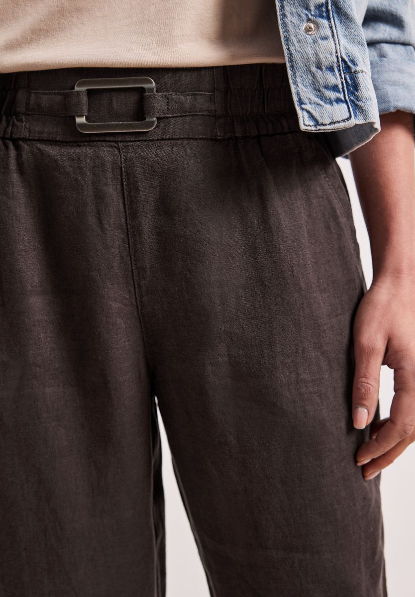 Slim Leg Hose aus Leinen mit Schnalle