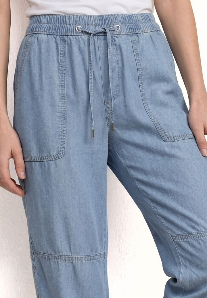 Mid Waist Slim Leg Hose im Washed-Look