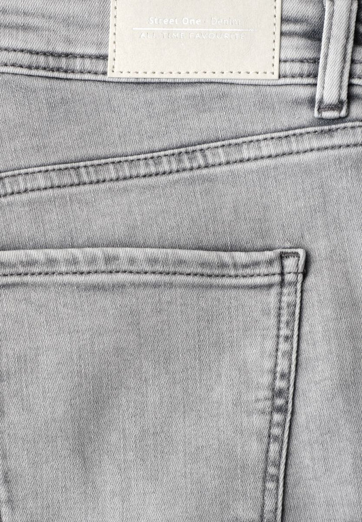 Slim Leg Bermuda mit Turn-Up-Detail