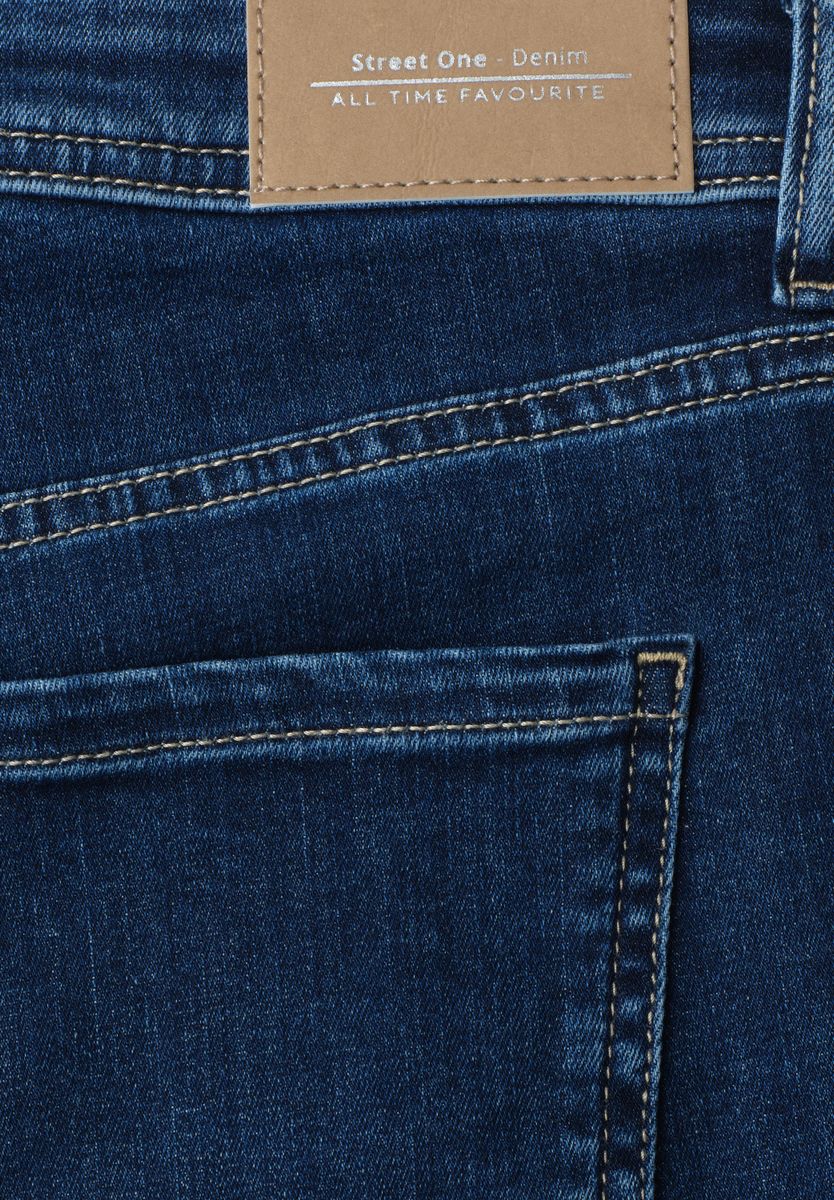 Slim Leg Bermuda mit Turn-Up-Detail