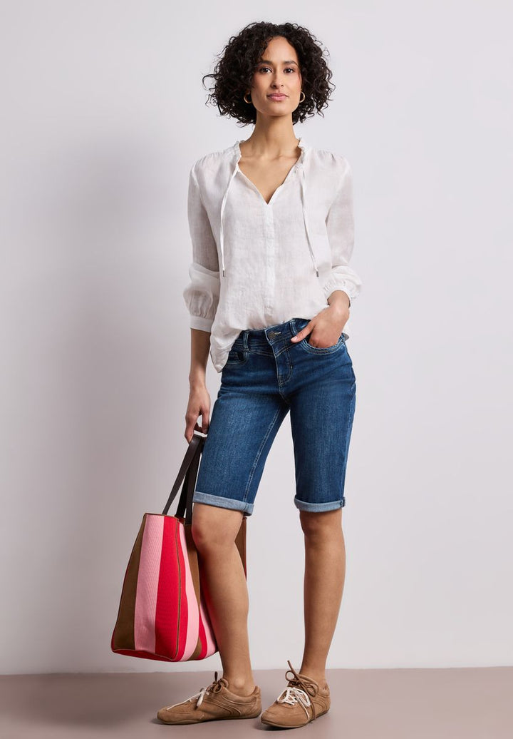 Slim Leg Bermuda mit Turn-Up-Detail