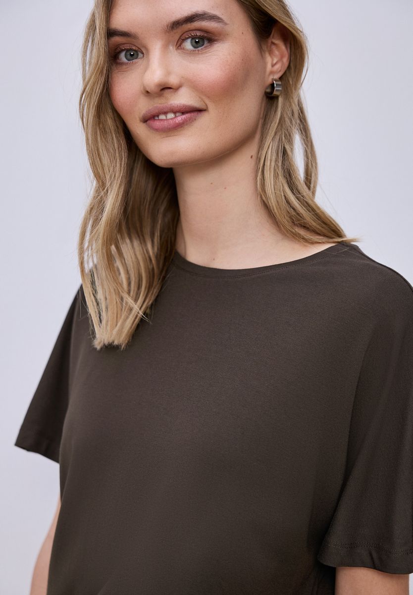 Basic T-Shirt mit Dropped Shoulders