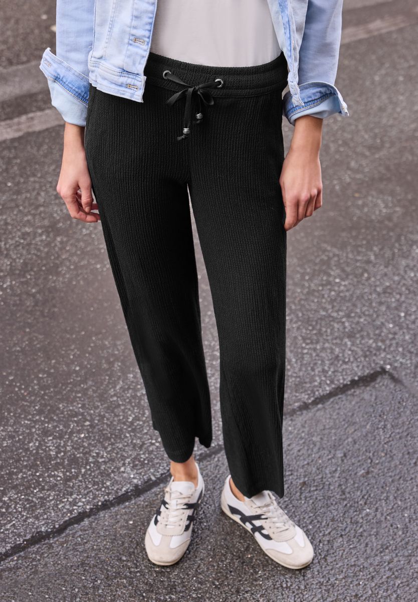Wide Leg Hose in Crinkle Crash Struktur