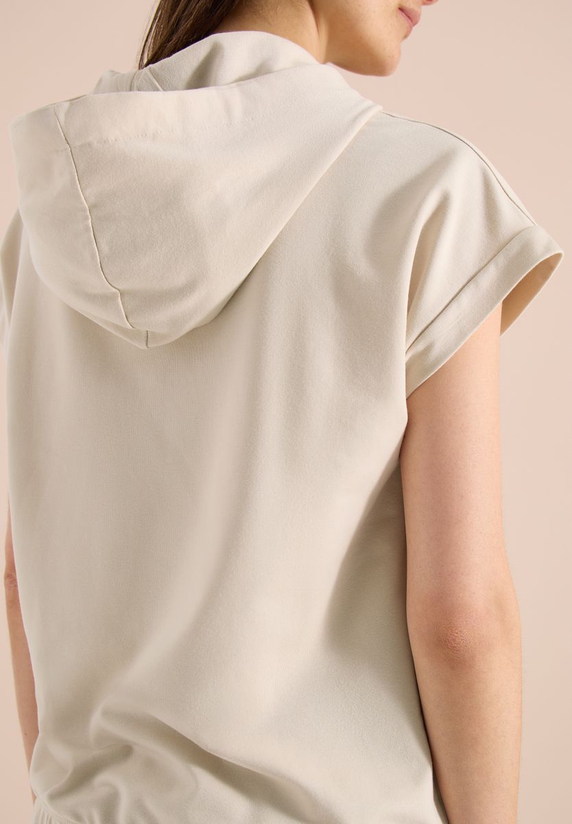 T-Shirt mit Hoodie und Printdetail