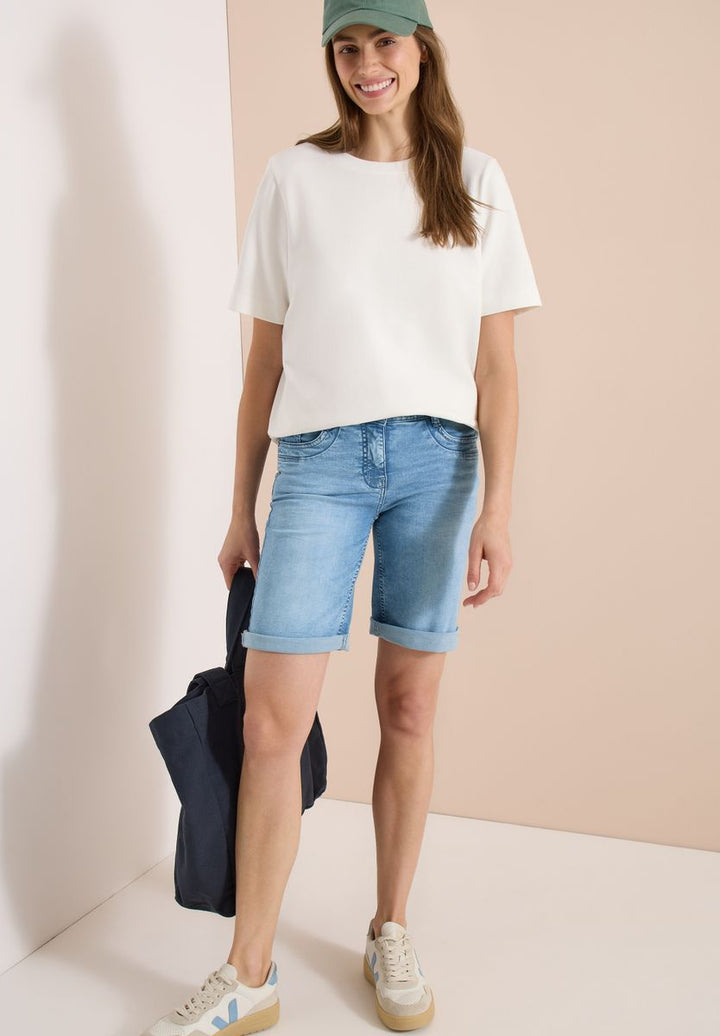 Slim Leg Jeansshorts im Casual Fit