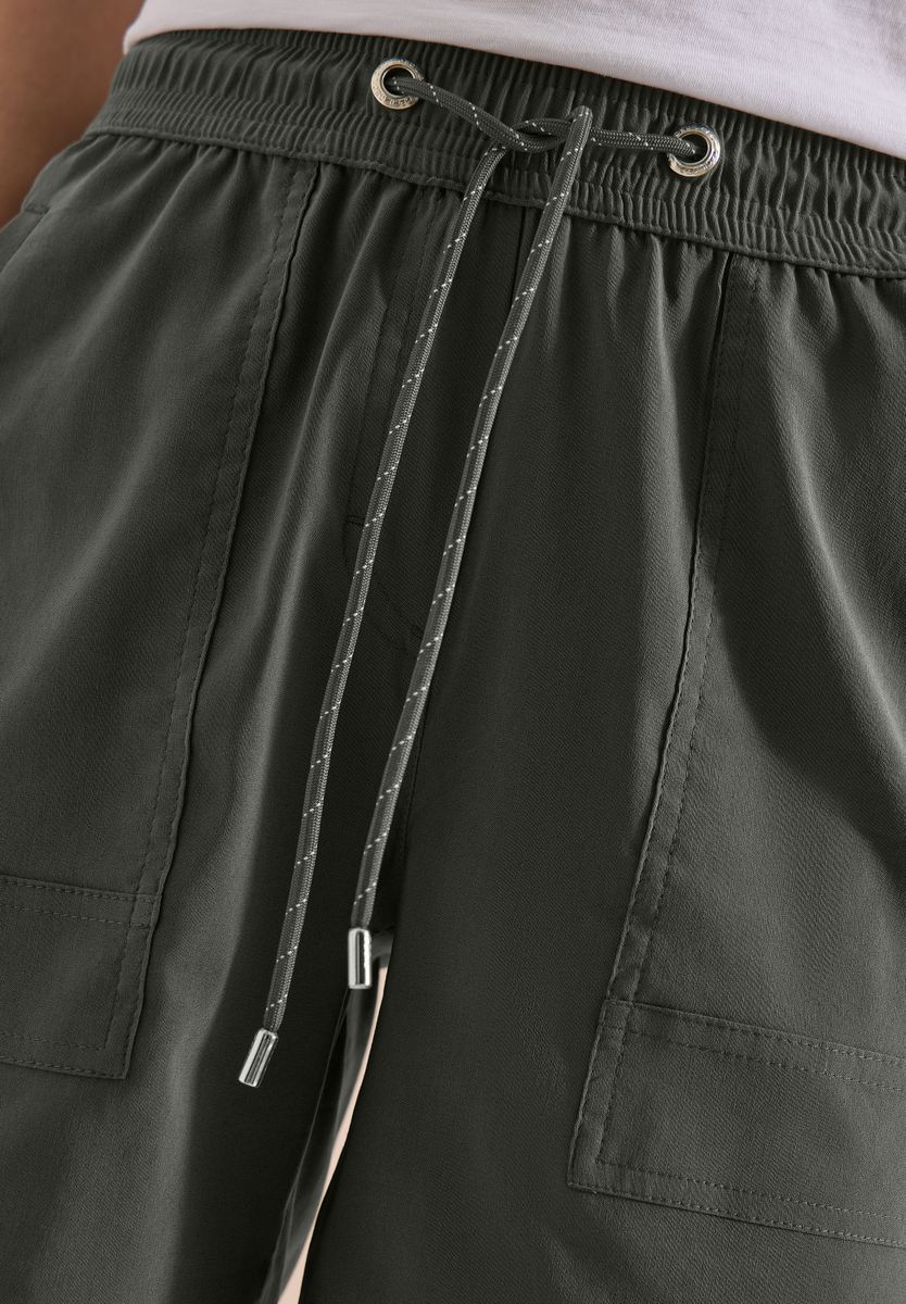 Straight Leg Shorts im Loose Fit