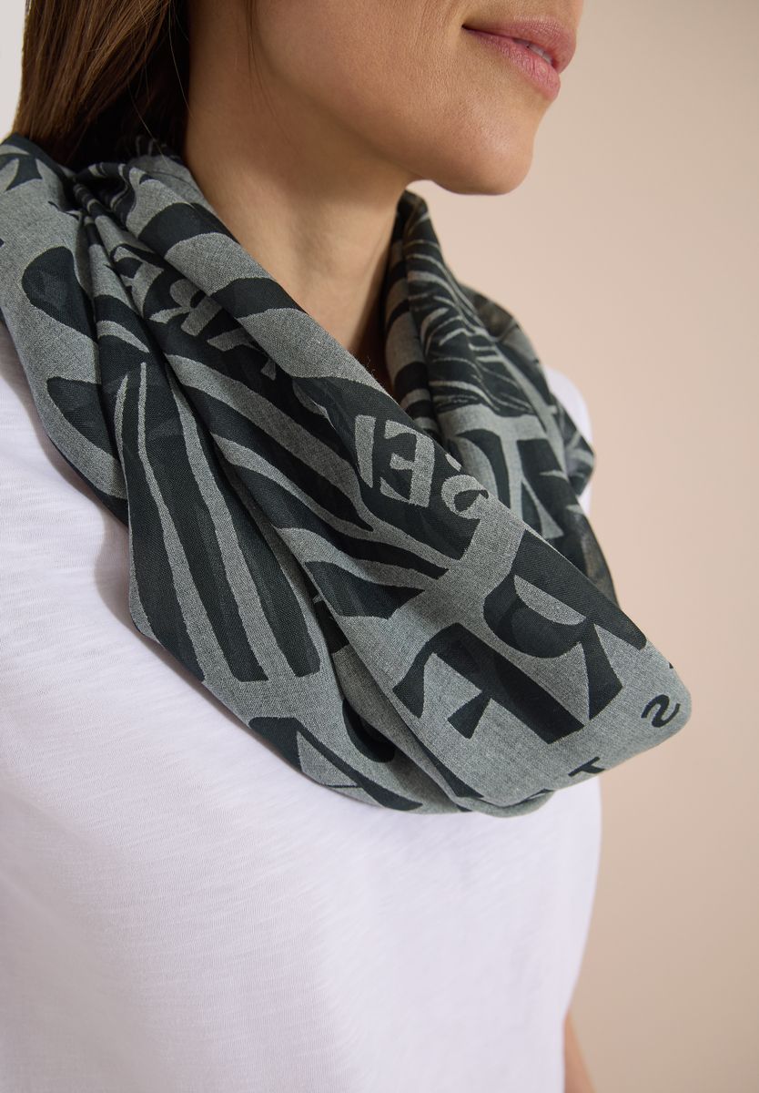 Loop-Schal im Ausbrenner-Look