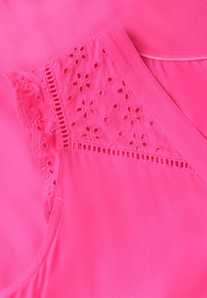 Knielanges Kleid mit Shiffley-Details