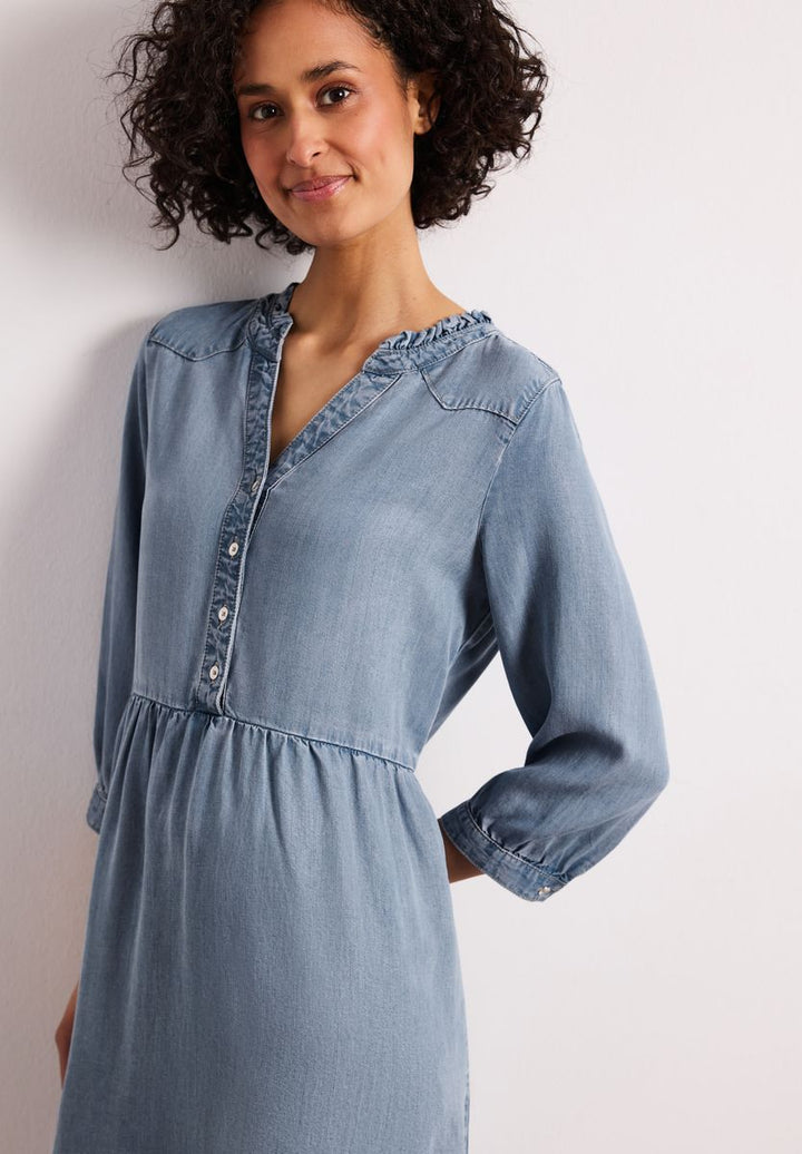 Knielanges Kleid mit Rüschen im Denim-Look